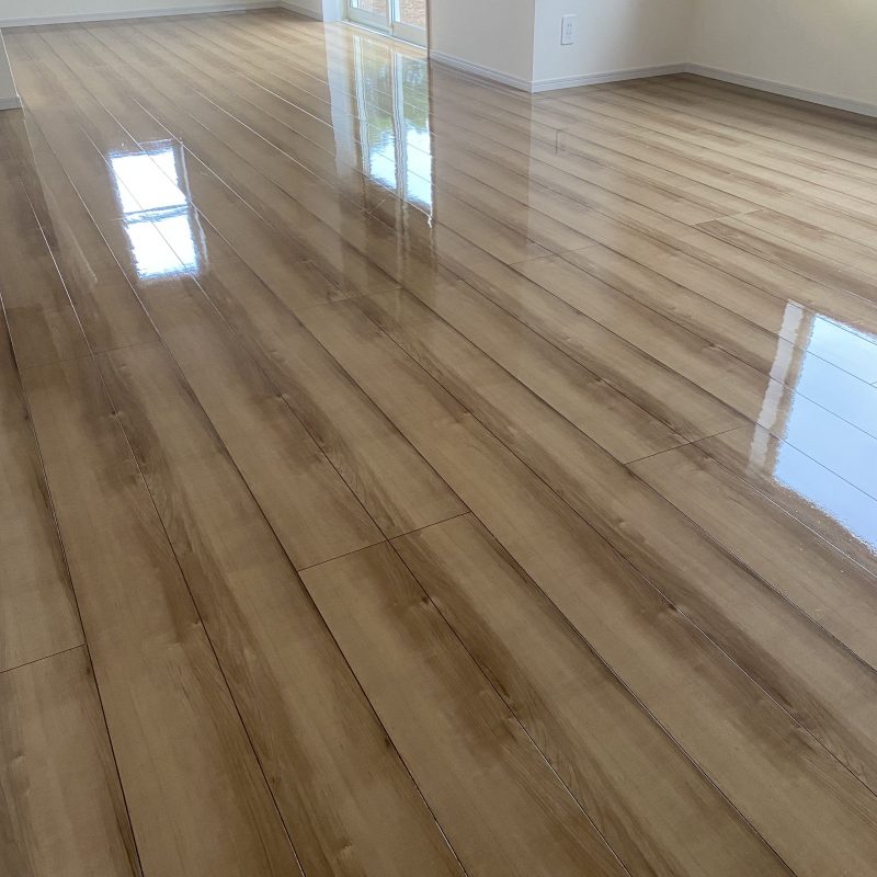 プレミアムコート(ガラスコーティング)施工実績【埼玉県さいたま市】施工後 床材:オリエント イービットフロア V1-MYW ※シートフロア