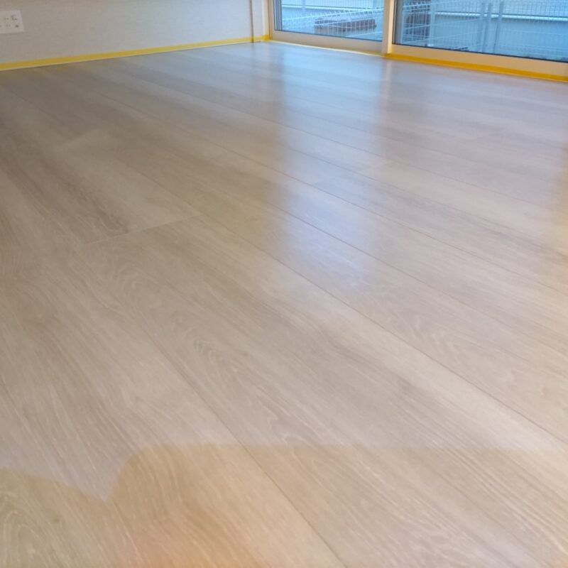 ※シートフロア プレミアムコート(ガラスコーティング)施工後