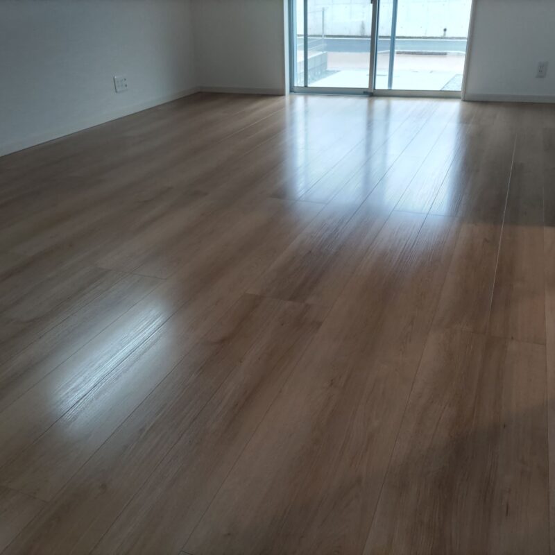 プレミアムコート(ガラスコーティング)※シートフロア 施工後 マットな仕上がり